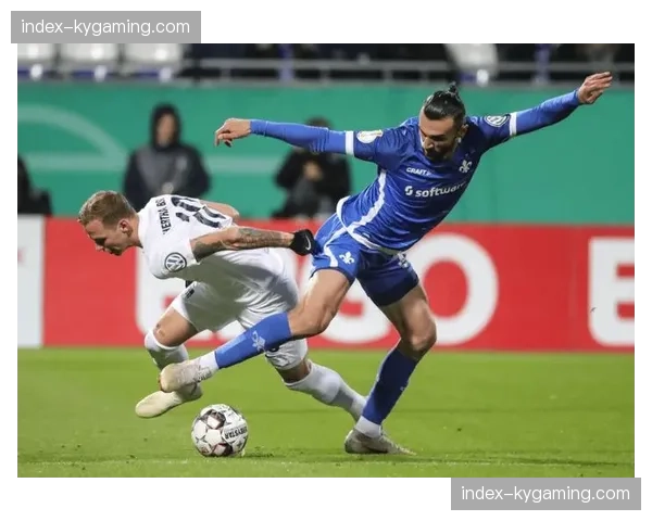 摩纳哥在法甲对阵朗斯的比赛中具体是如何实现3-2逆转的? 摩纳哥在法甲对阵朗斯的比赛中具体是如何实现3-2逆转的?